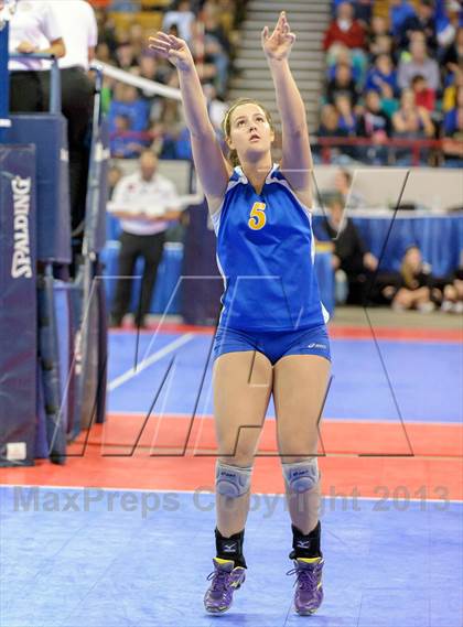 Thumbnail 2 in Dove Creek vs. Fleming (CHSAA 1A Semifinal) photogallery.