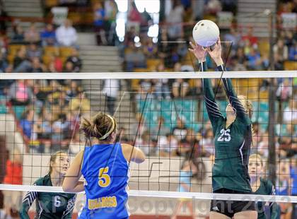 Thumbnail 2 in Dove Creek vs. Fleming (CHSAA 1A Semifinal) photogallery.
