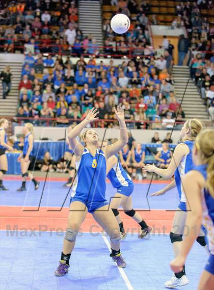 Thumbnail 2 in Dove Creek vs. Fleming (CHSAA 1A Semifinal) photogallery.