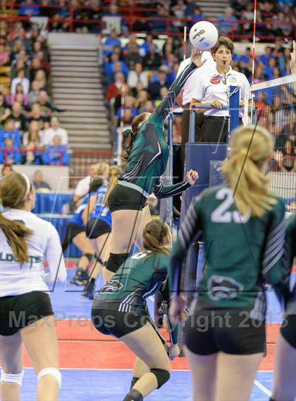 Thumbnail 1 in Dove Creek vs. Fleming (CHSAA 1A Semifinal) photogallery.