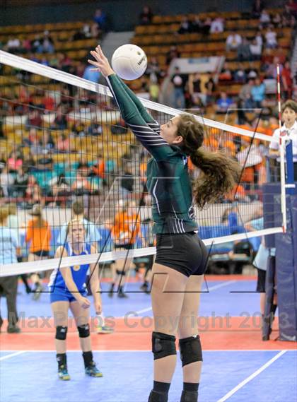 Thumbnail 1 in Dove Creek vs. Fleming (CHSAA 1A Semifinal) photogallery.