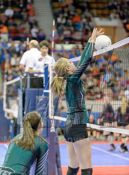 Thumbnail 2 in Dove Creek vs. Fleming (CHSAA 1A Semifinal) photogallery.