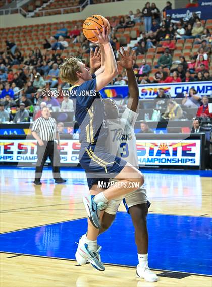 Thumbnail 2 in Pusch Ridge Christian Academy vs. Palo Verde (AIA 3A Final) photogallery.