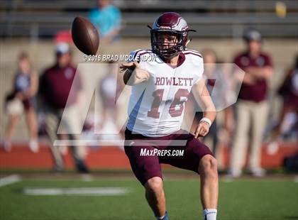 Thumbnail 3 in Rowlett vs Coppell (UIL 6A Bi-District Playoff) photogallery.
