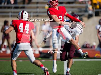 Thumbnail 3 in Rowlett vs Coppell (UIL 6A Bi-District Playoff) photogallery.