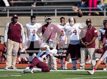 Thumbnail 2 in Rowlett vs Coppell (UIL 6A Bi-District Playoff) photogallery.