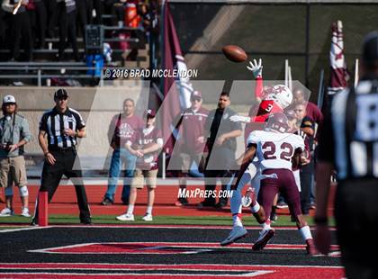 Thumbnail 2 in Rowlett vs Coppell (UIL 6A Bi-District Playoff) photogallery.