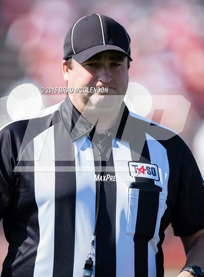 Thumbnail 3 in Rowlett vs Coppell (UIL 6A Bi-District Playoff) photogallery.