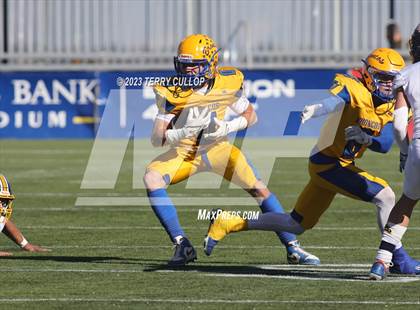 Thumbnail 2 in Summit Academy vs. San Juan (UHSAA 2A Semifinal) photogallery.