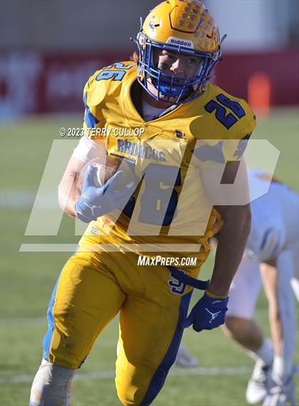 Thumbnail 3 in Summit Academy vs. San Juan (UHSAA 2A Semifinal) photogallery.