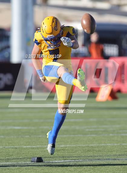 Thumbnail 3 in Summit Academy vs. San Juan (UHSAA 2A Semifinal) photogallery.