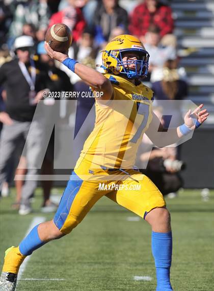 Thumbnail 3 in Summit Academy vs. San Juan (UHSAA 2A Semifinal) photogallery.