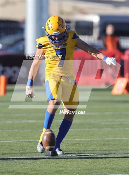 Thumbnail 2 in Summit Academy vs. San Juan (UHSAA 2A Semifinal) photogallery.