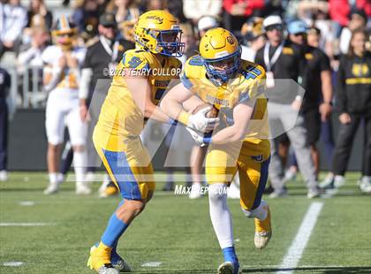Thumbnail 3 in Summit Academy vs. San Juan (UHSAA 2A Semifinal) photogallery.