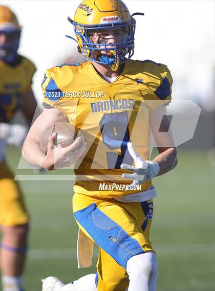 Thumbnail 2 in Summit Academy vs. San Juan (UHSAA 2A Semifinal) photogallery.
