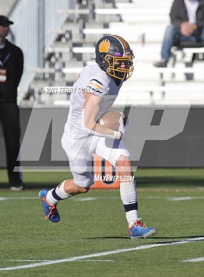 Thumbnail 2 in Summit Academy vs. San Juan (UHSAA 2A Semifinal) photogallery.