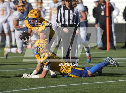 Thumbnail 3 in Summit Academy vs. San Juan (UHSAA 2A Semifinal) photogallery.