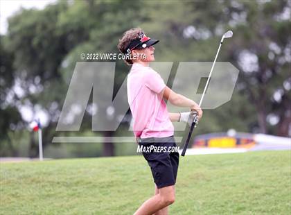 Thumbnail 3 in UIL 2A Golf State Championship photogallery.