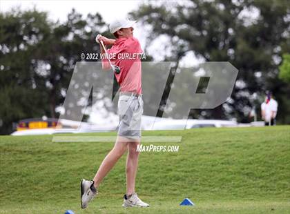 Thumbnail 1 in UIL 2A Golf State Championship photogallery.