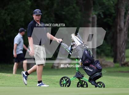 Thumbnail 3 in UIL 2A Golf State Championship photogallery.