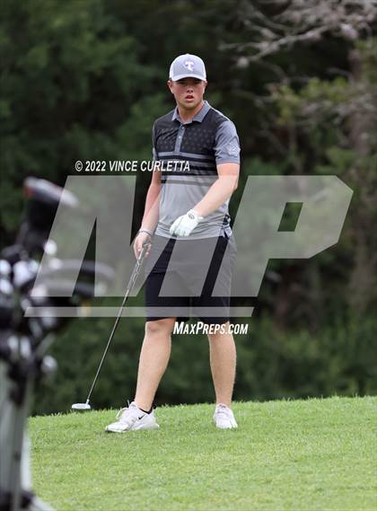 Thumbnail 2 in UIL 2A Golf State Championship photogallery.