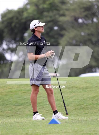 Thumbnail 1 in UIL 2A Golf State Championship photogallery.