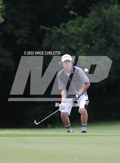 Thumbnail 3 in UIL 2A Golf State Championship photogallery.