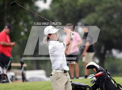 Thumbnail 2 in UIL 2A Golf State Championship photogallery.