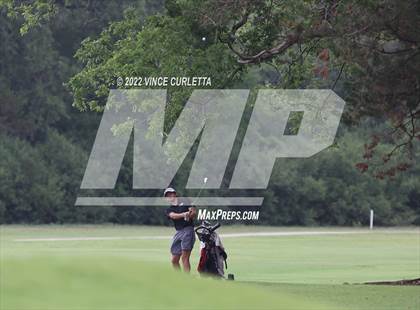 Thumbnail 2 in UIL 2A Golf State Championship photogallery.