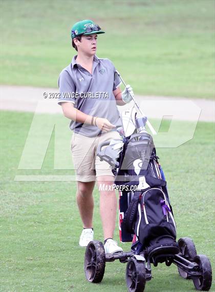 Thumbnail 3 in UIL 2A Golf State Championship photogallery.
