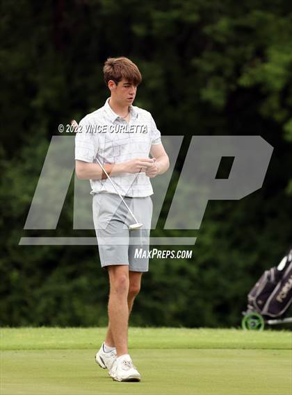 Thumbnail 3 in UIL 2A Golf State Championship photogallery.
