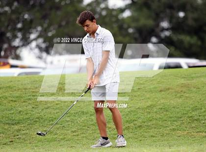 Thumbnail 3 in UIL 2A Golf State Championship photogallery.