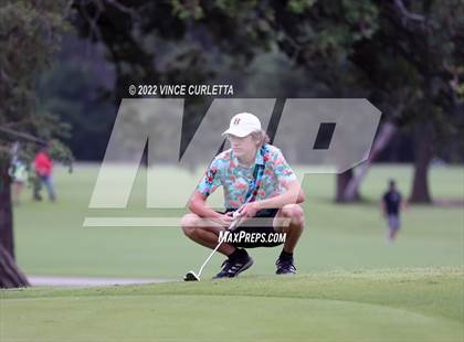 Thumbnail 2 in UIL 2A Golf State Championship photogallery.