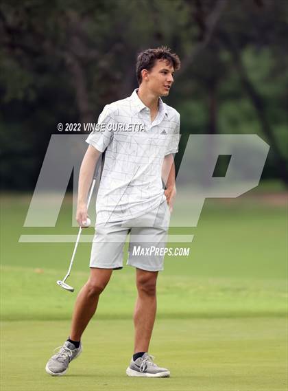 Thumbnail 3 in UIL 2A Golf State Championship photogallery.