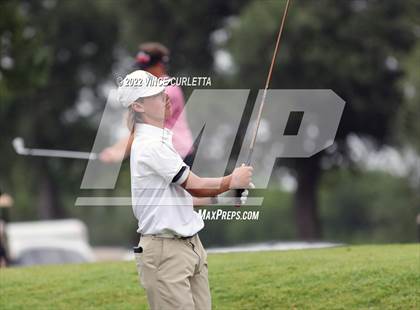 Thumbnail 1 in UIL 2A Golf State Championship photogallery.