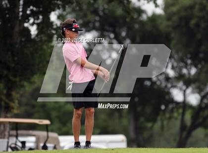 Thumbnail 2 in UIL 2A Golf State Championship photogallery.