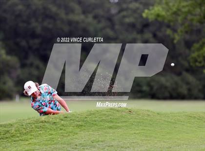 Thumbnail 3 in UIL 2A Golf State Championship photogallery.