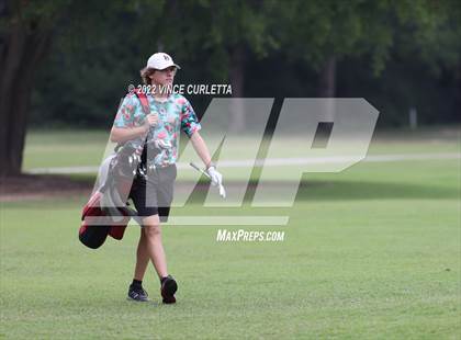 Thumbnail 2 in UIL 2A Golf State Championship photogallery.