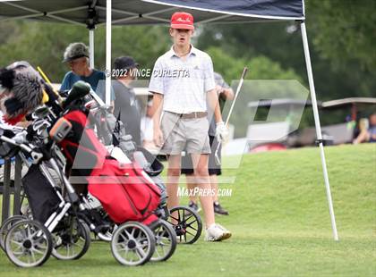 Thumbnail 3 in UIL 2A Golf State Championship photogallery.