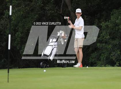 Thumbnail 2 in UIL 2A Golf State Championship photogallery.