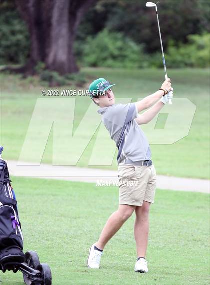 Thumbnail 1 in UIL 2A Golf State Championship photogallery.