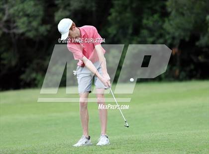 Thumbnail 1 in UIL 2A Golf State Championship photogallery.