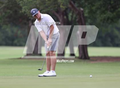 Thumbnail 3 in UIL 2A Golf State Championship photogallery.