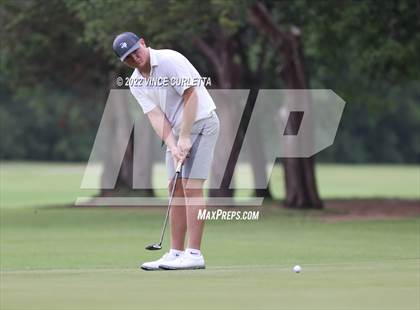 Thumbnail 2 in UIL 2A Golf State Championship photogallery.