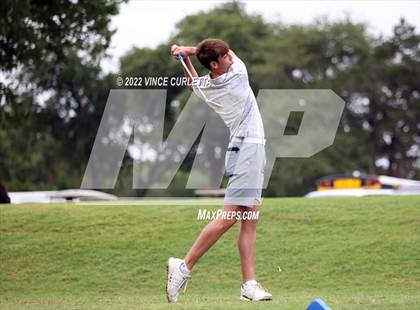 Thumbnail 2 in UIL 2A Golf State Championship photogallery.