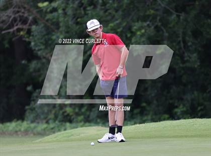 Thumbnail 1 in UIL 2A Golf State Championship photogallery.