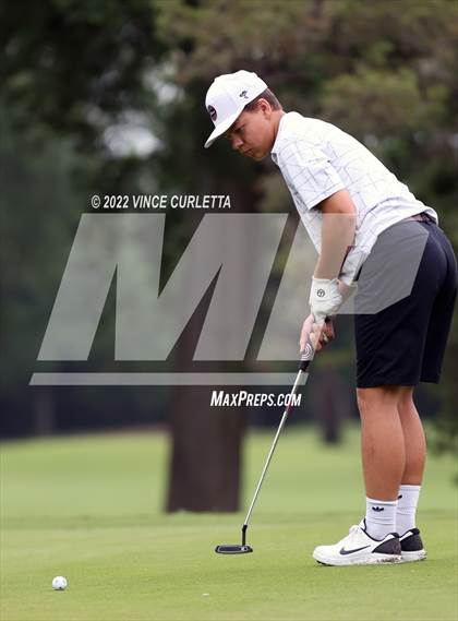 Thumbnail 3 in UIL 2A Golf State Championship photogallery.