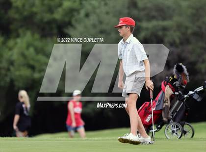 Thumbnail 1 in UIL 2A Golf State Championship photogallery.