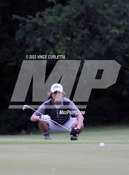 Thumbnail 1 in UIL 2A Golf State Championship photogallery.