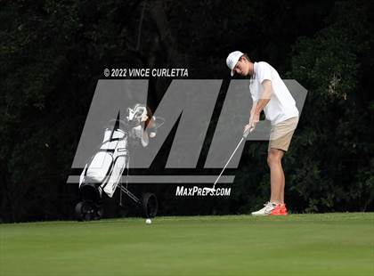 Thumbnail 3 in UIL 2A Golf State Championship photogallery.